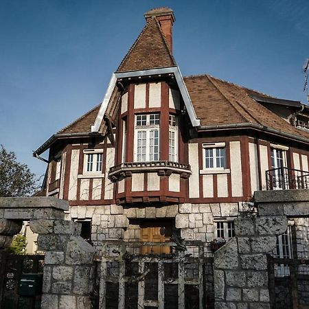 Chambres d'hôtes Apakabar Homestay - parking privé, Netflix, ambiance balinaise, borne de recharge La Rochette (Seine-et-Marne) Exterior foto